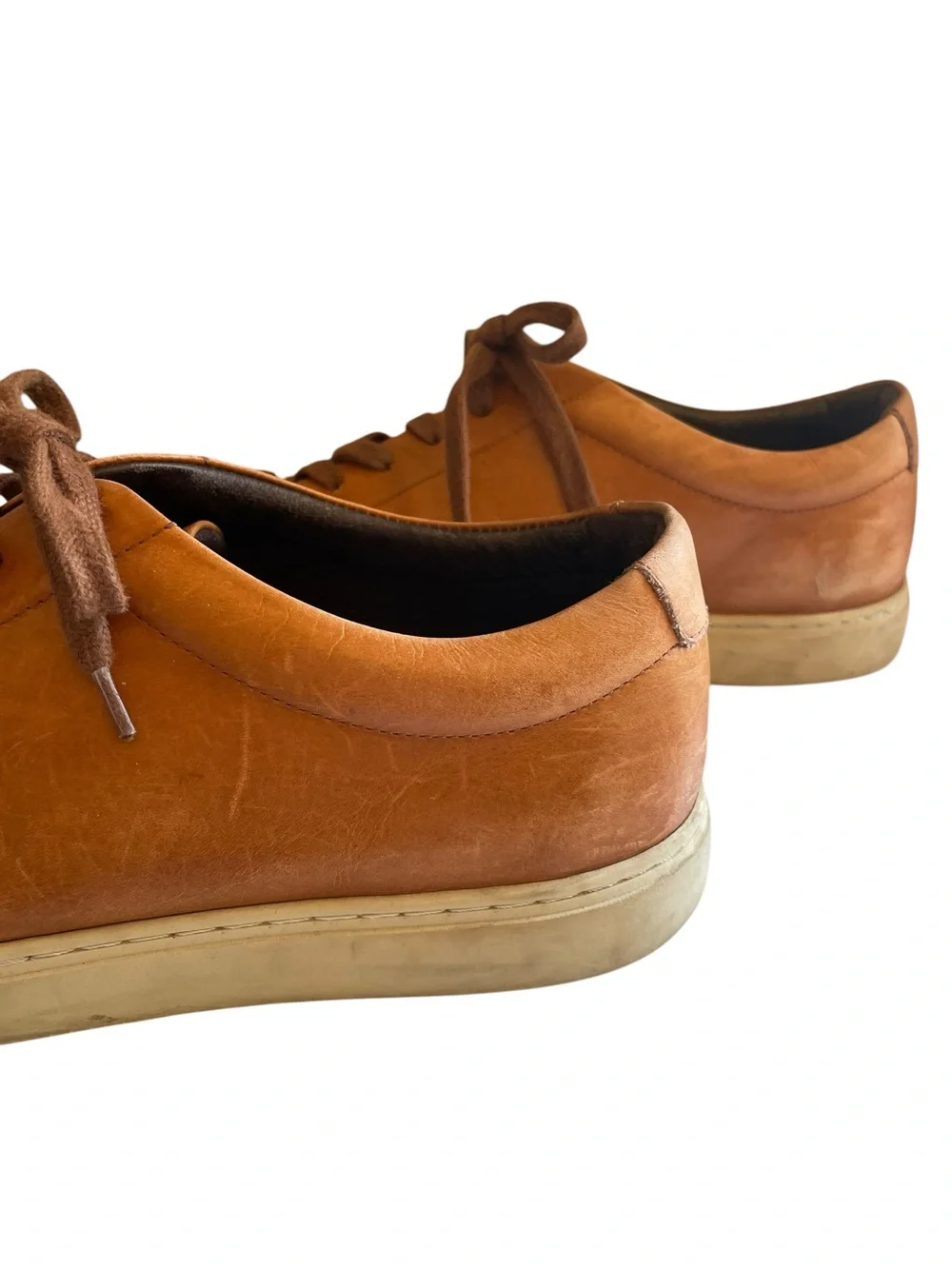 Allen Edmonds low top